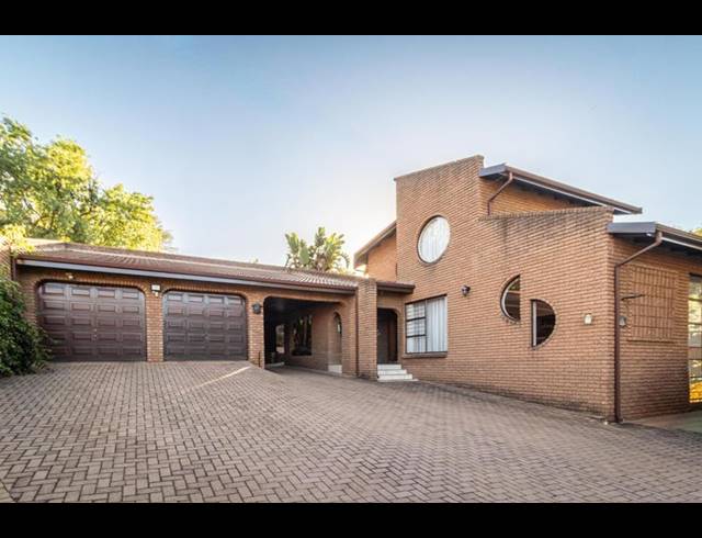 5 BEDROOM HOUSE FOR SALE IN NOORDHEUWEL
